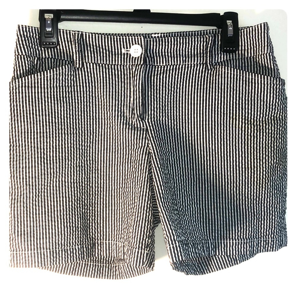 Black and white shorts. Super cute and stretch.
